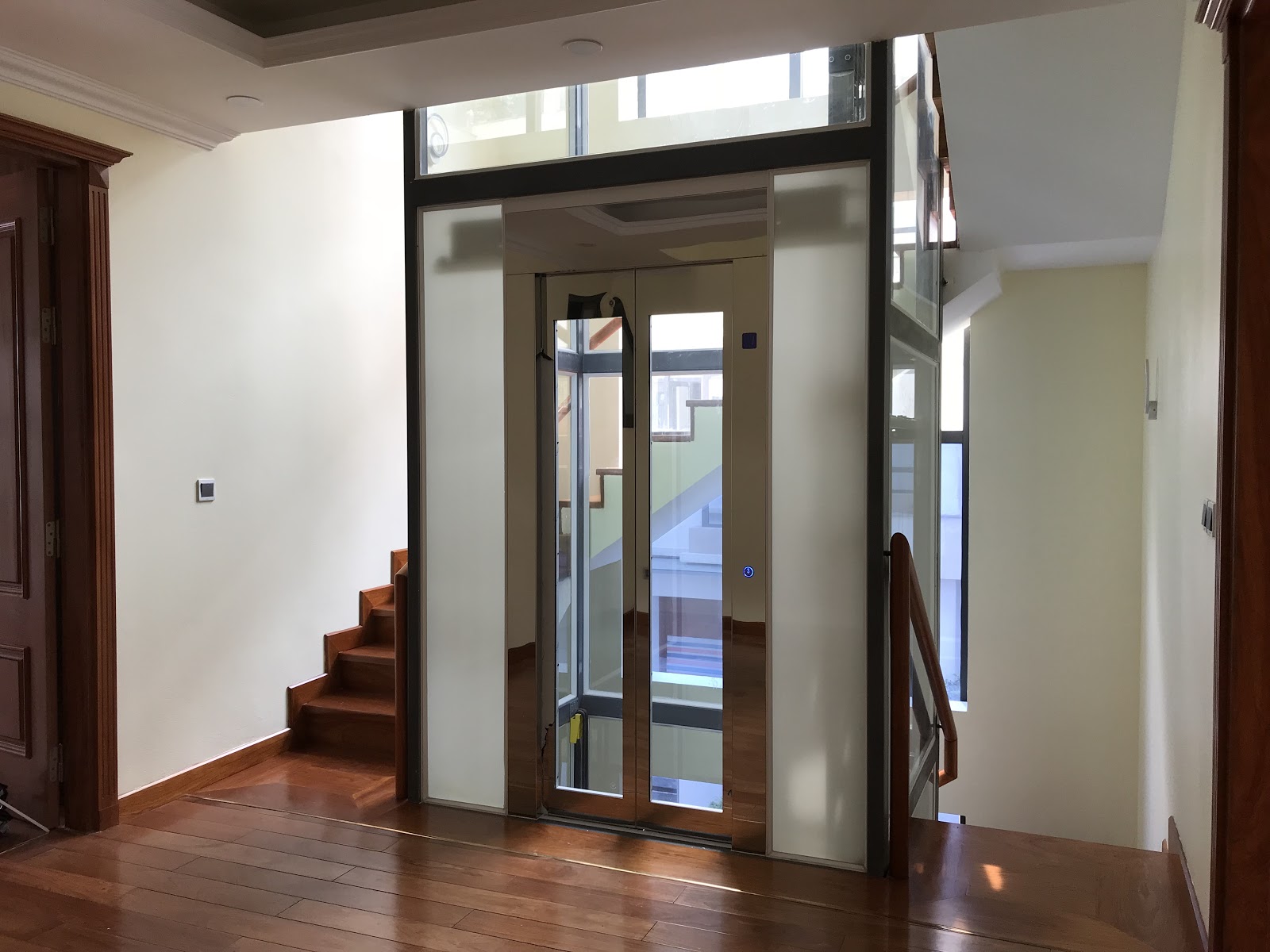 Thang Máy Gia Đình – Có Thật Sự Cần Thiết Trong Cuộc Sống Hiện Đại?