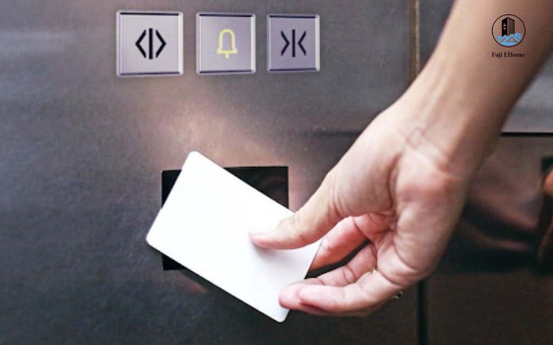 Những lưu ý khi sử dụng thẻ từ thang máy
