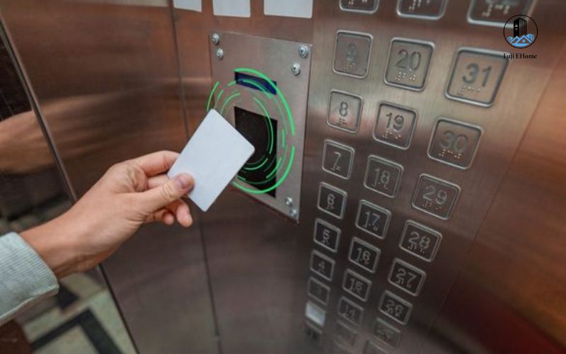 Thẻ từ cho thang máy là một thiết bị kiểm soát truy cập được tích hợp vào hệ thống thang máy nhằm giới hạn quyền sử dụng theo từng người dùng.