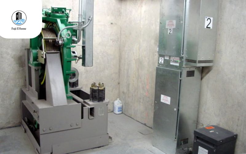 Thang máy có phòng máy